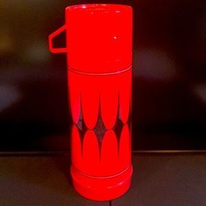 Vintage style Aladdin Large thermos. 🖤